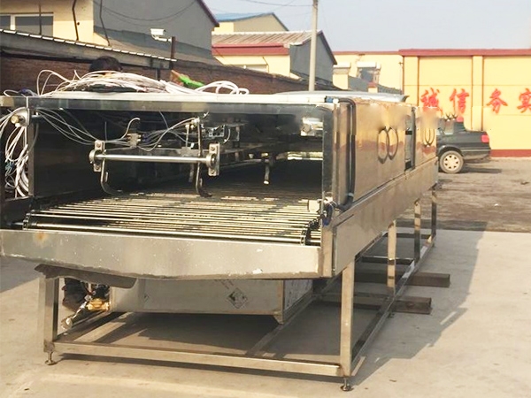 Automatic tray (pallet) cleaning and drying machine (ordered by Suzhou gaolego)